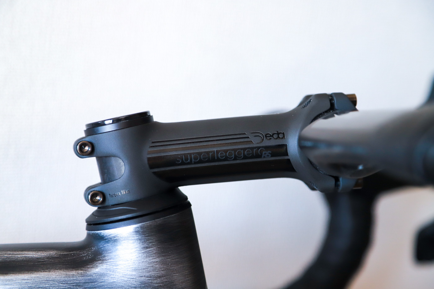 ステム】DEDA スーパーレジェロ RS シュレッドレスステムを導入した話