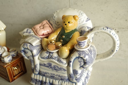 英国の陶芸家ポール・カーデュー氏に特注して製作してもらった