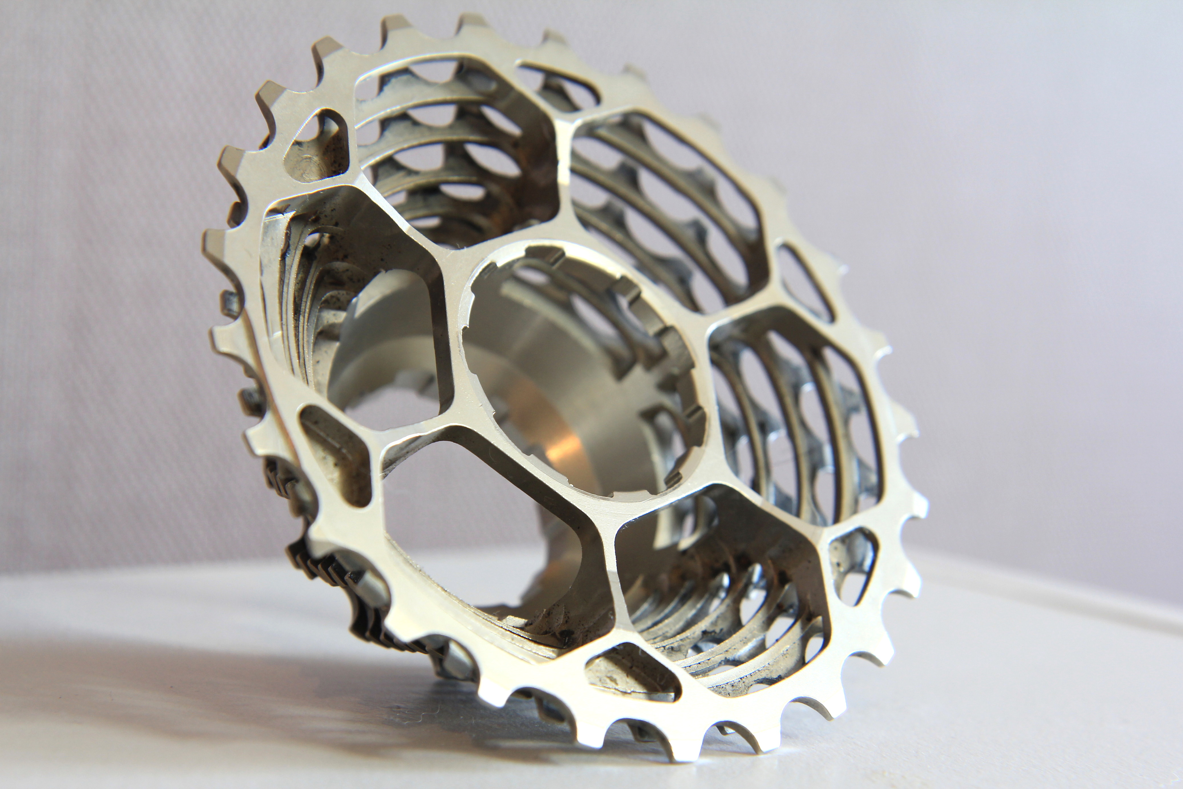 スプロケット】EDCO モノブロッククロモリカセットスプロケット