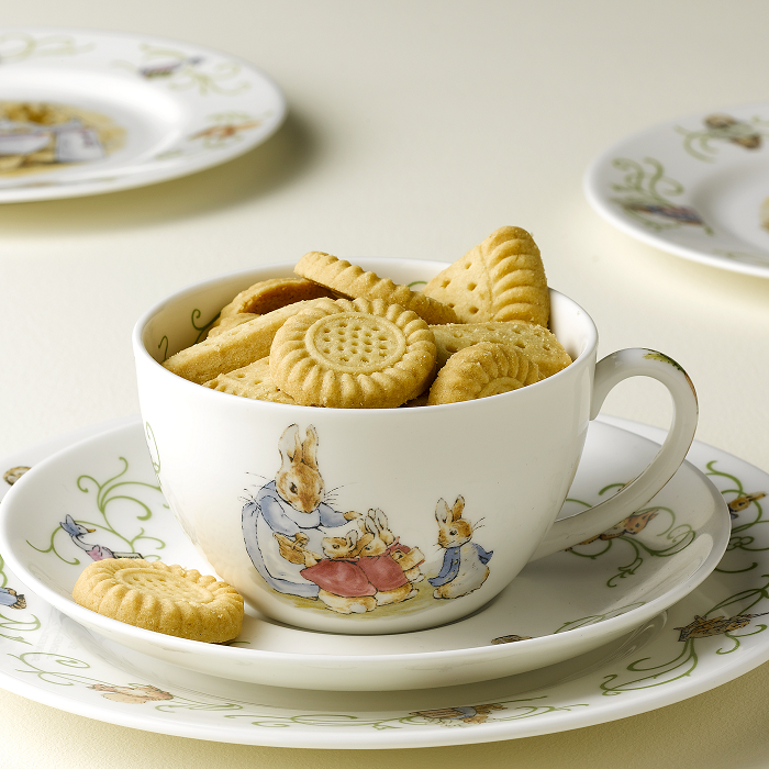 ウェッジウッドの初代コレクション「グリーンライン」が限定復刻