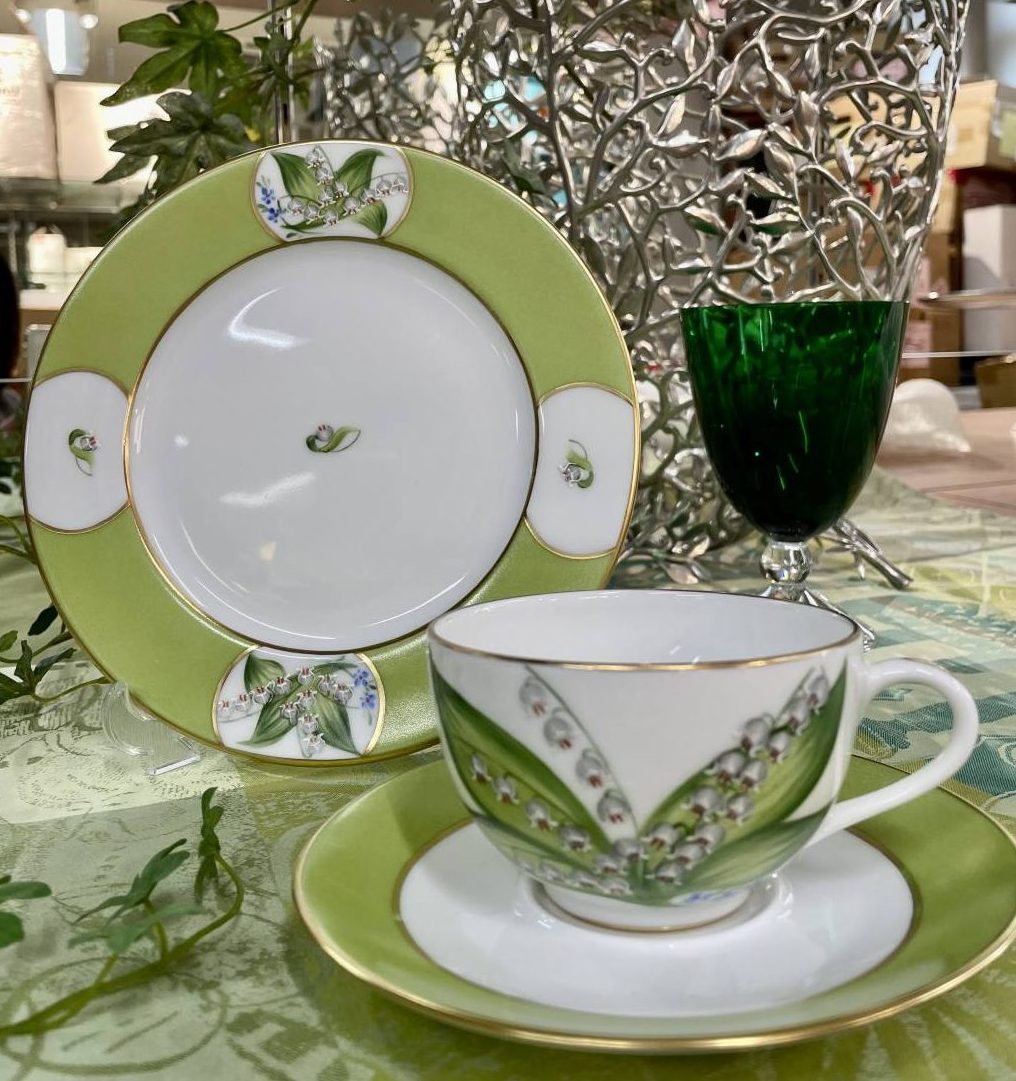 ✨ル・ノーブル初入荷！スズラン柄のカップ＆プレート✨ – 四条繁栄会
