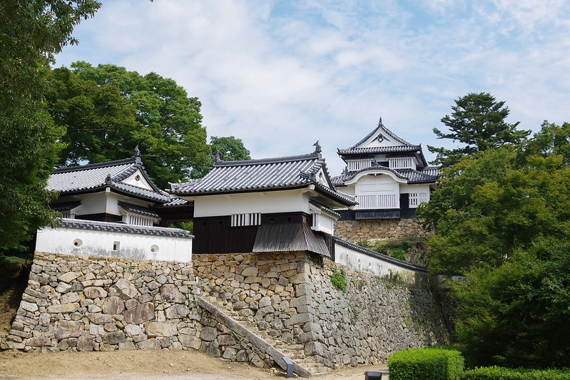 現存する天空の城 備中松山城を見に行く – 酔人日月抄