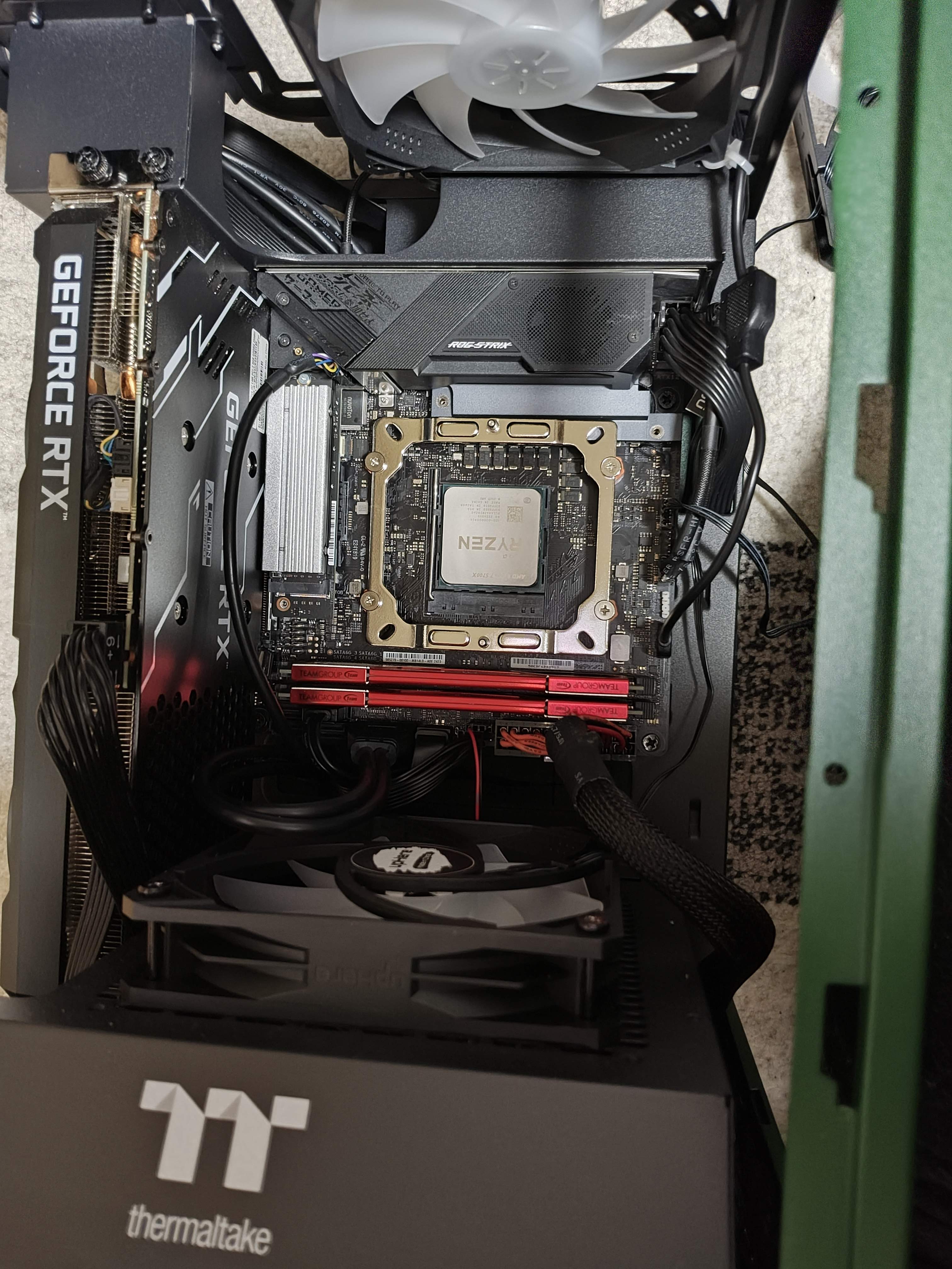 自作PCケースをThermaltake The Tower 100 Racing Greenにしたよ