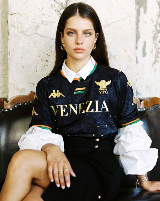 20年ぶりのセリエA復帰 ヴェネツィア 2021-22 ユニフォーム - ユニ11