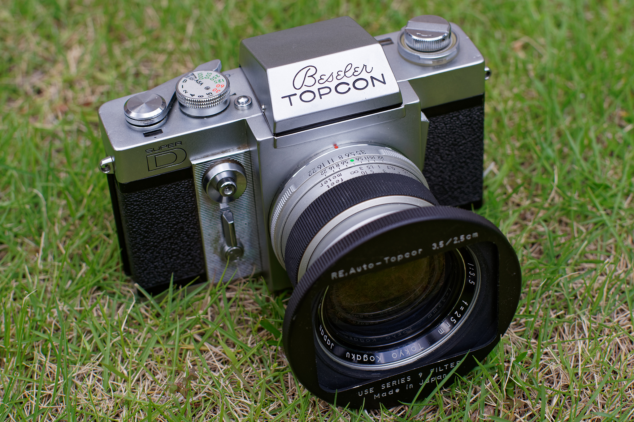 Beseler TOPCON Super D の露出計修理 | Photo of the Life