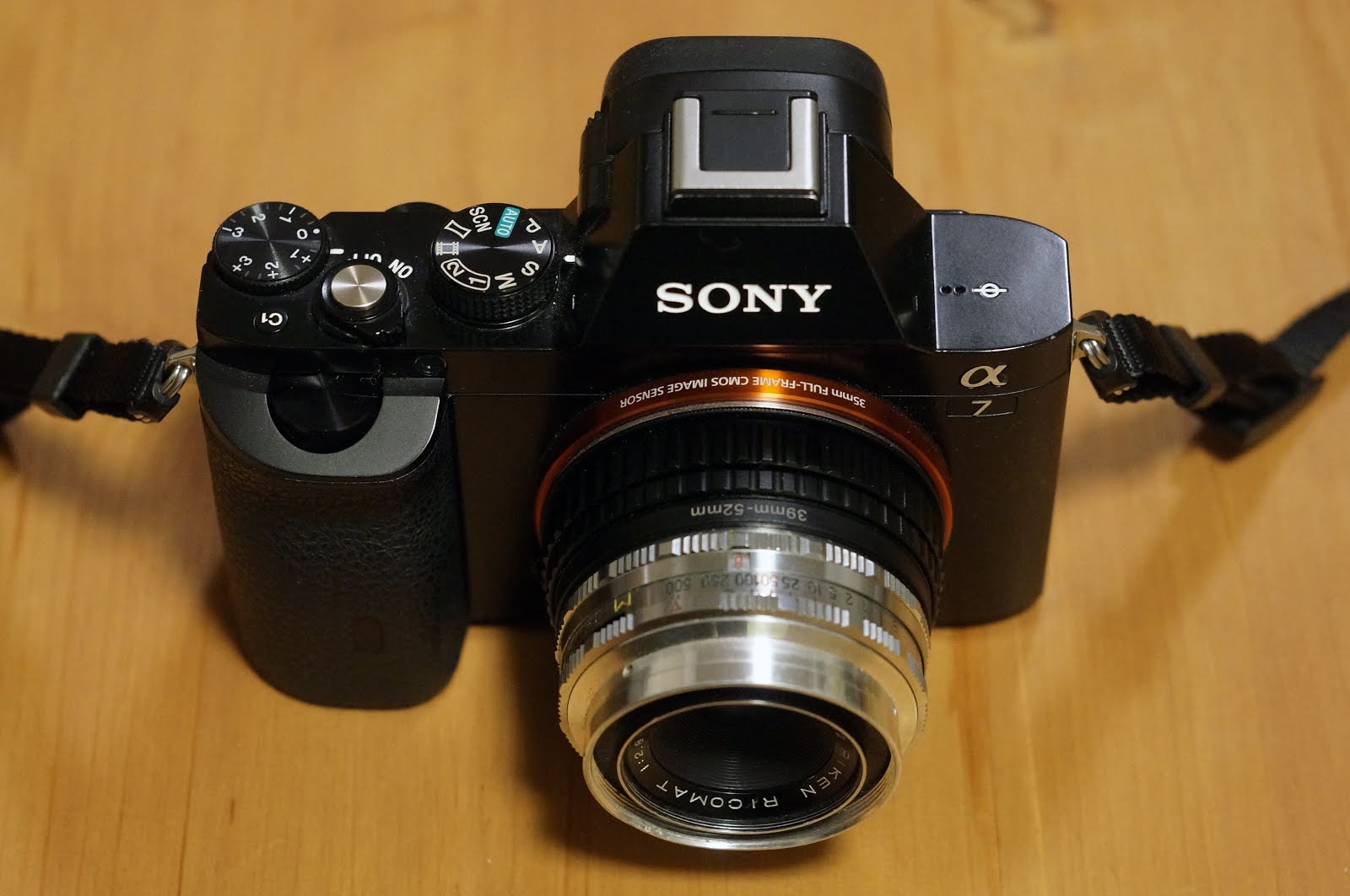 レンズ改造で遊ぶ: RICOH 35 DELUXE リコー35デラックスのレンズ