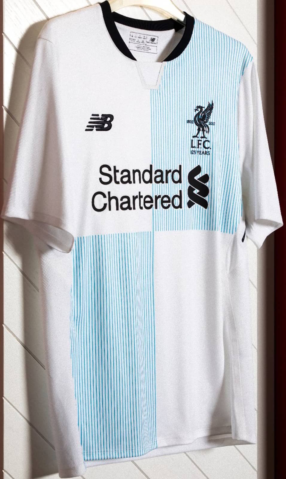 リヴァプール 125周年記念限定アウェイユニフォーム - ユニ11