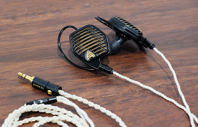 Sandal Audio: Audeze LCDi4 の試聴レビュー