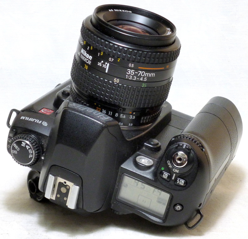 ImagingPixel: Fujifilm FinePix S2 Pro Digital SLR Camera