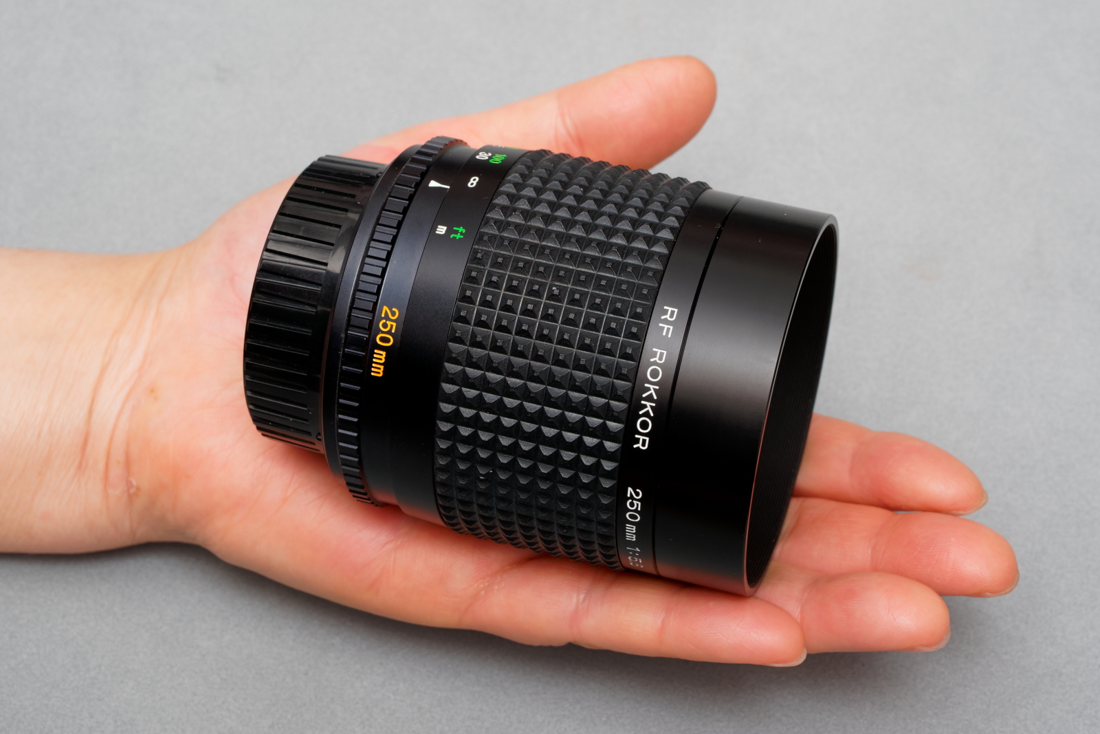 minolta RF ROKKOR 250mm F5.6 - 手乗り反射望遠レンズ | Photo of the