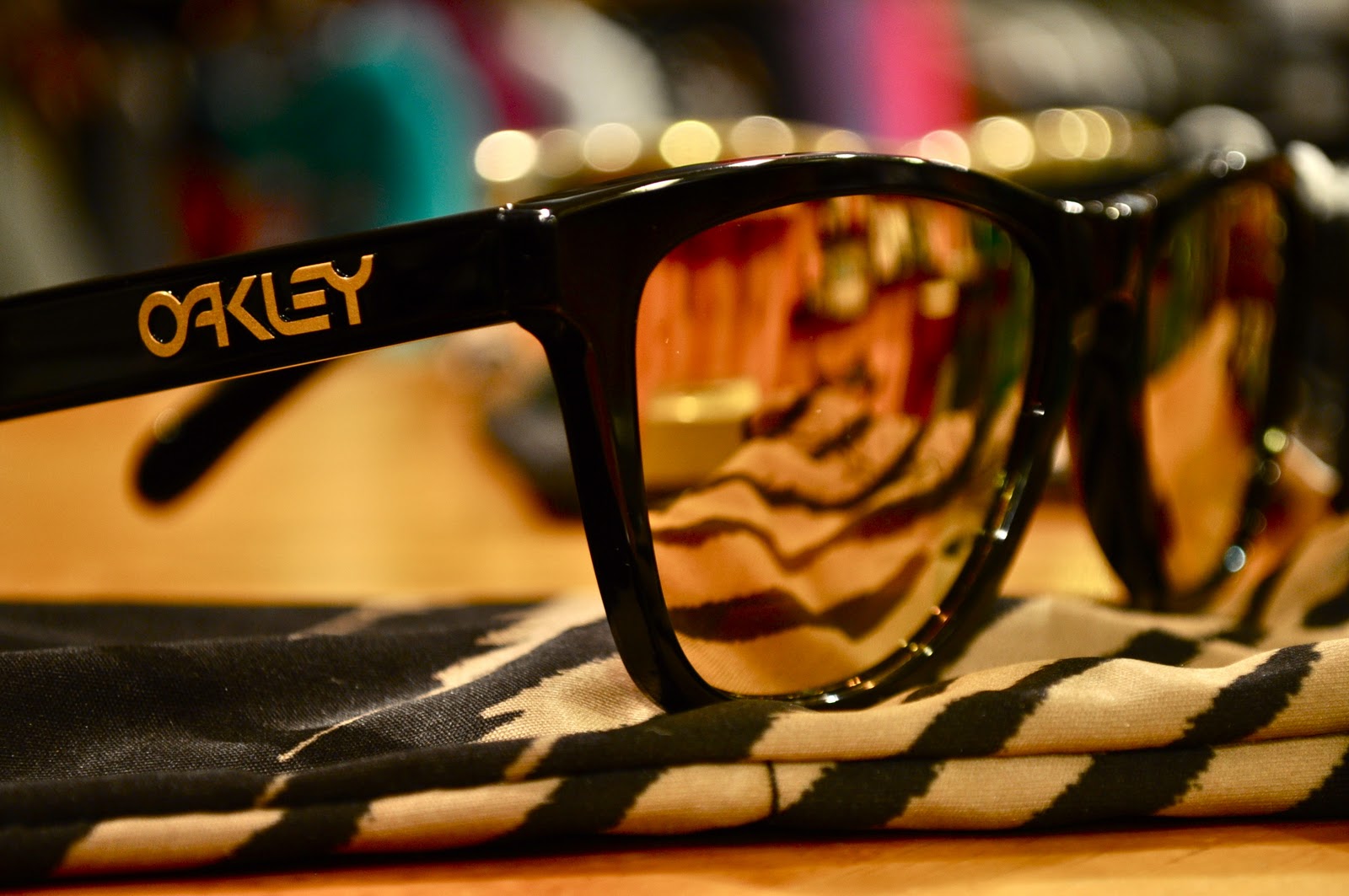 COMPASS HOUSE: すごいの入荷!!! OAKLEY「Shaun White」
