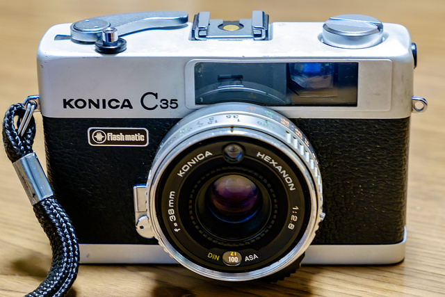 アリバイ日記: 【カメラ遊び】NIKON EMのモルトを張り替えたよ〜！