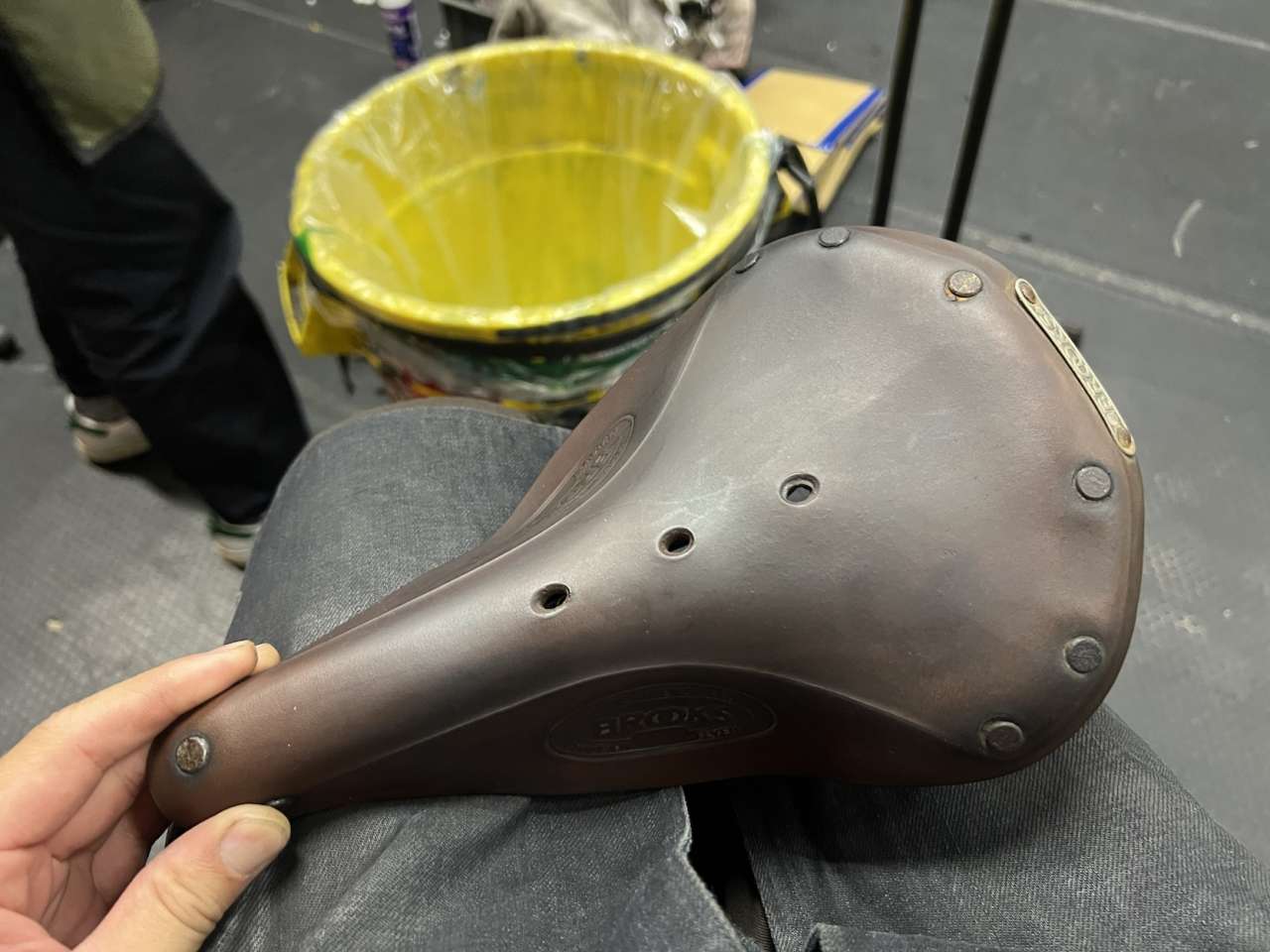 BROOKS* team pro special (black) - BLUE LUG ONLINE STORE