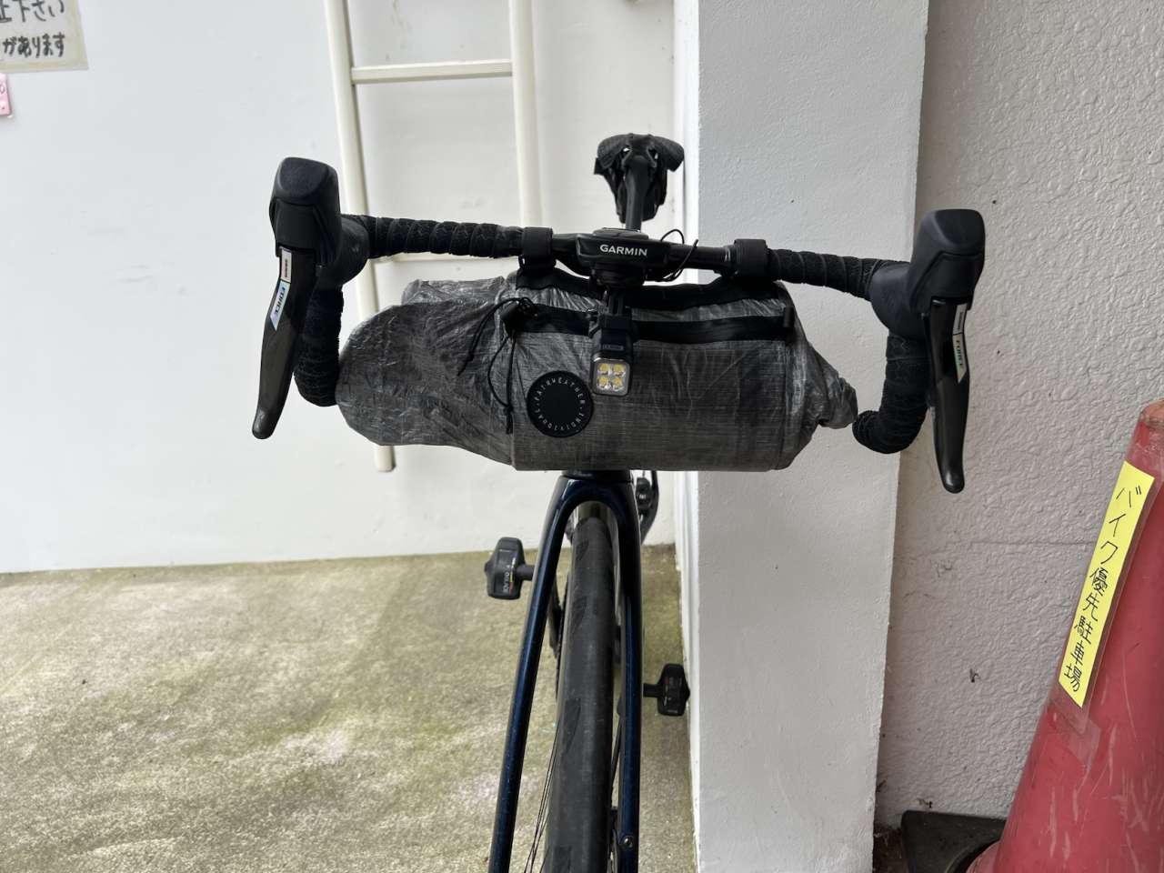 FAIRWEATHER* road bar bag (x-pac black) - BLUE LUG ONLINE STORE