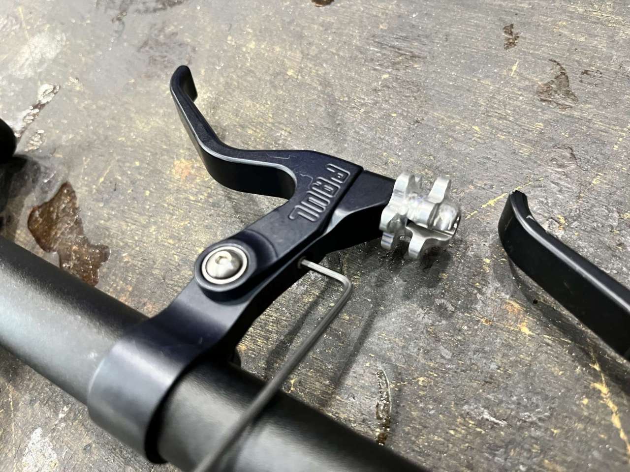 PAUL* love lever compact (purple) - BLUE LUG ONLINE STORE