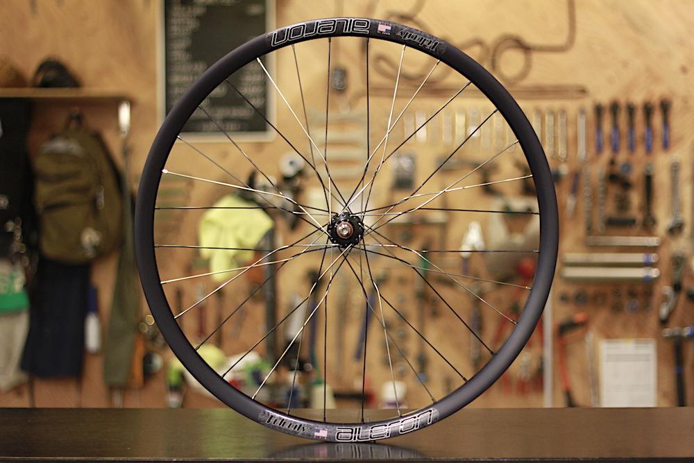 フロントのみ】DT-SWISS 手組み ピストホイール モランボン組 DT-SWISS