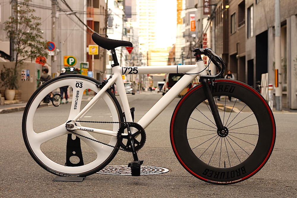 FIXIE GIRL!!! LEADER BIKES 725TR . | ブローチャーズ - BROTURES