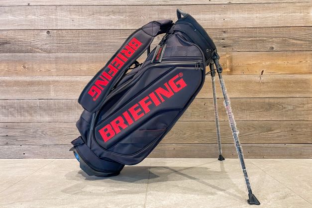 グラファイトデザインとのコラボ！プロ仕様のスタンド式キャディバッグ