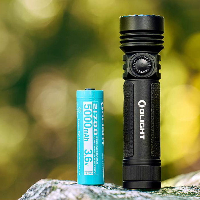 Olight Seeker 4 Pro Rechargeable Flashlight | 4600 Lumens