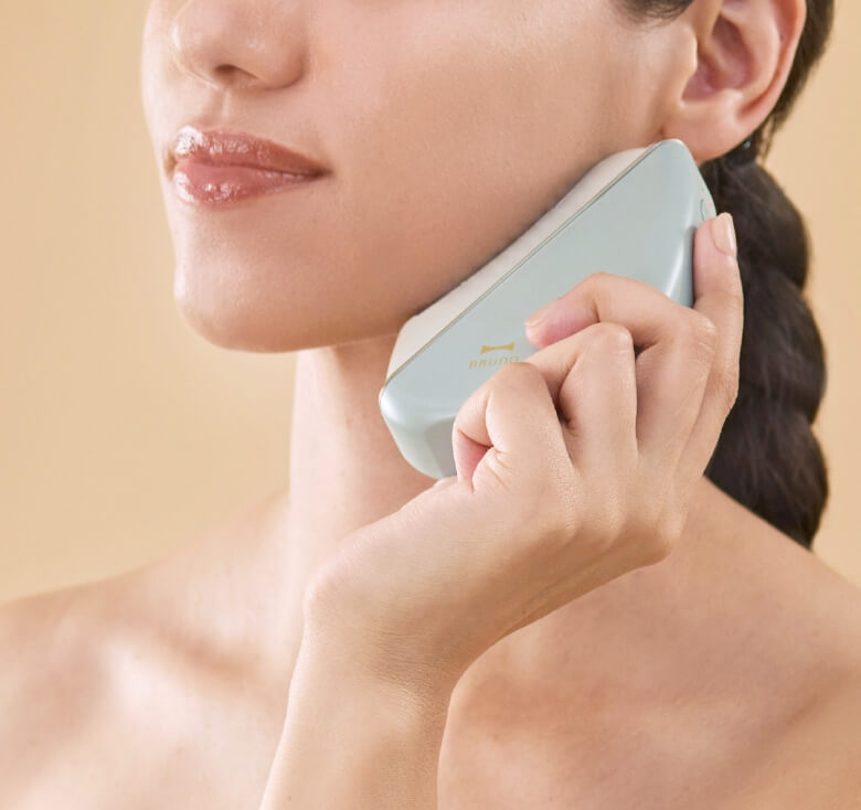 温冷EMSフェイシャルリフト｜BRUNO beauty（ブルーノ ビューティー