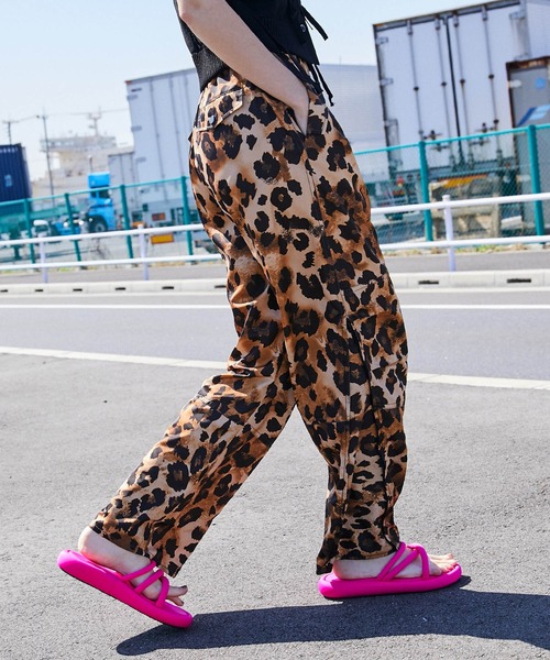 MAISON SPECIAL（メゾンスペシャル）の「2WAYレオパードタフタスノー