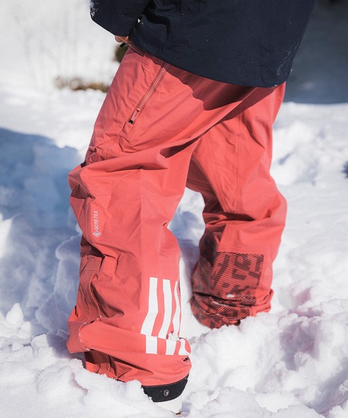 adidas（アディダス）の「テレックス 3層 GORE-TEX スノービブパンツ