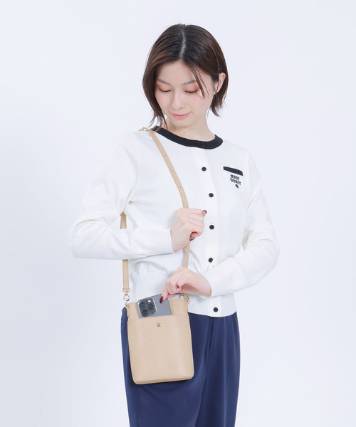 スムースレザー モバイルショルダー（スマホグッズ）｜MARY QUANT