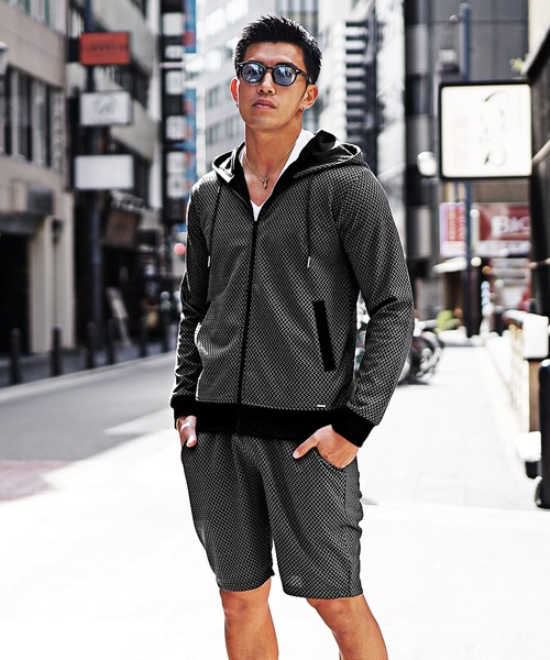 SOMEDIFF（サムディフ）の「【SOMEDIFF】総柄フルジップパーカー+