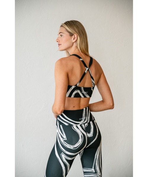 emmi（エミ）の「【emmi yoga】ニュアンスパターンブラトップ（タンク