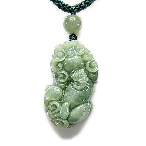 良質濃いめひすいヒキュウ彫りネックレス天然石オス ネックレス