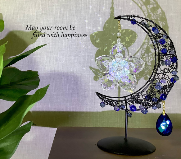 碧い月と神秘的な五芒星サクラメントフラワーの水晶結界サン