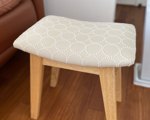 ミナペルホネン タンバリン dop エクリュ スツール ハンドメイド