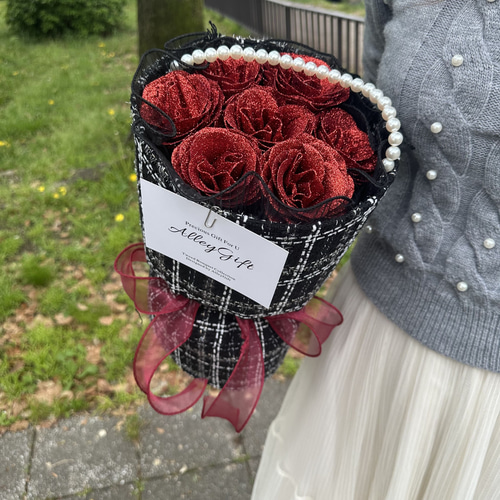 グリッターローズも選べる ワンホンブーケ ツイードブーケ 話題の花屋