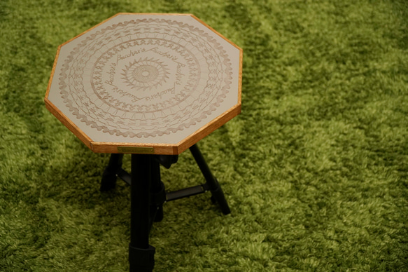 三脚テーブル 天板 サイドテーブル Baccharis 通販 16463594｜Creema