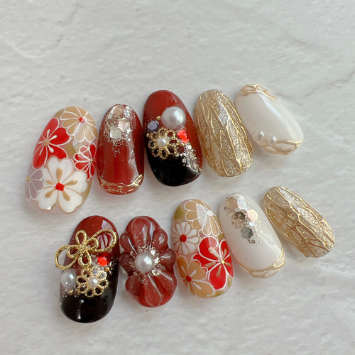 ネイルチップ 成人式 振袖 着物 赤 黒 花柄 ぷっくりフラワー 花柄 和