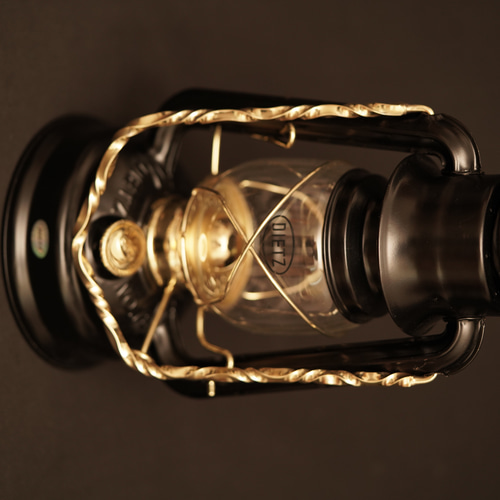 デイツ78 真鍮ベイル スタンドライト・テーブルランプ Baccharis 通販