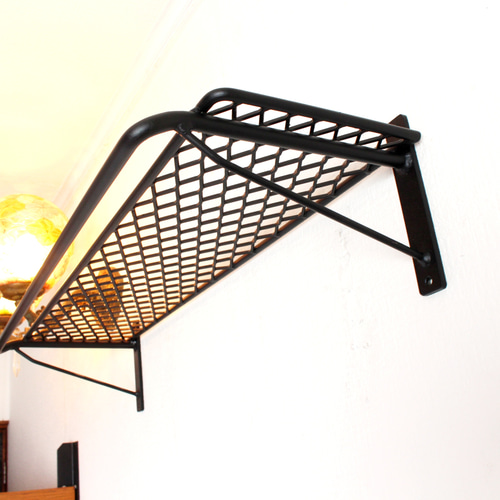 アイアン壁掛けハンガーラック・エキスパンドメタル棚・飾り棚 壁掛け