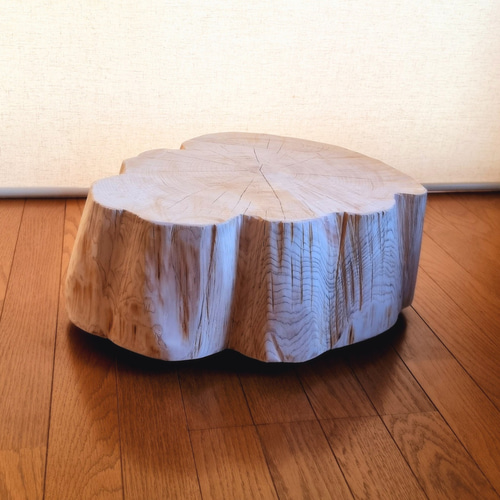 国産天然木 東濃ひのき根元末広がり 切株テーブル・丸太テーブル・無