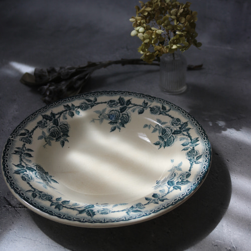 Choisy Le Roi ショワジー ル ロワ フランス アンティーク 大輪ばら