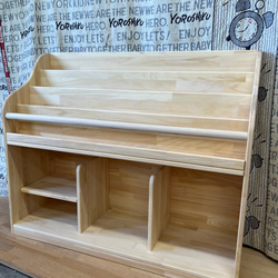 絵本棚 チーク色 本棚・絵本棚・マガジンラック Kei Crafted Woods