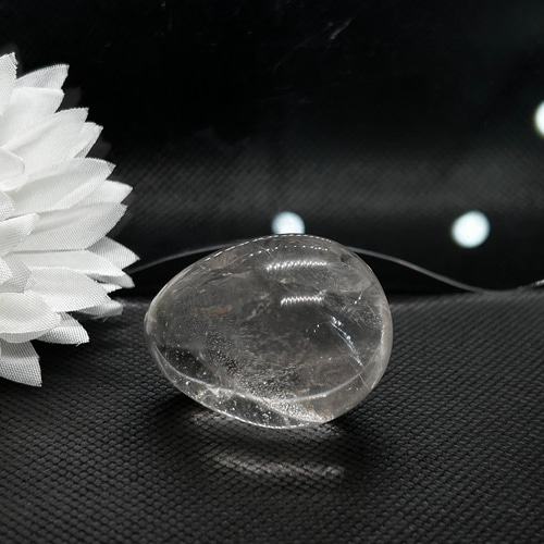 アイリスクォーツ 水晶 たまご 約40mm 1個 穴なし 握り石・天然石