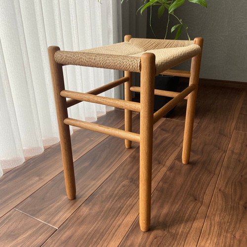 ペーパーコードスツール／ 丸脚／ オーク／ 無垢材 椅子（チェアー