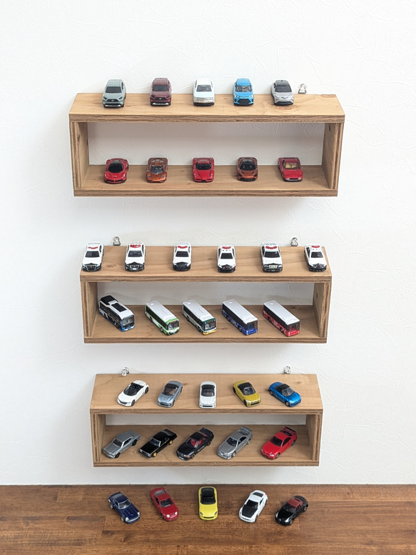 増えても安心 トミカ収納棚 ラック 壁掛けも平置きも自由自在