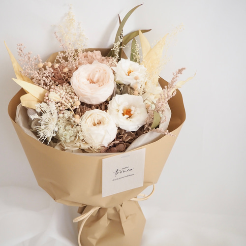 白とくすみピンク ころんと可愛いプリザーブドフラワー花束 bouquet