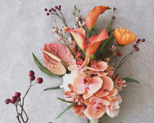Orangeカラー＆胡蝶蘭の赤い実ブーケ ◻︎アーティフィシャルフラワー