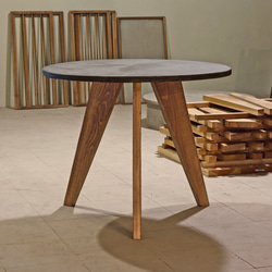 センターテーブル｜ライトグレー｜四角脚｜薄塗りモルタル｜ダイニング