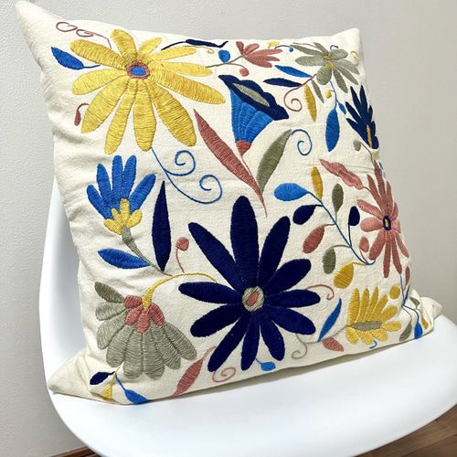 クッションカバー【45cm角】メキシコ オトミ刺繍 花 クッション