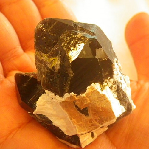 最強の魔除け厄除け災い除けストーン☆天然本物モリオンクラスター