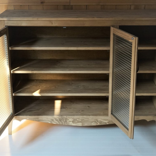 ハンドメイド食器棚 チェッカーガラス扉 サイズオーダー可 レトロ