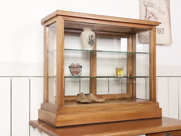 レトロ 古木 ガラス棚 収納棚 飾り棚 ショーケース ガラスケース 店舗